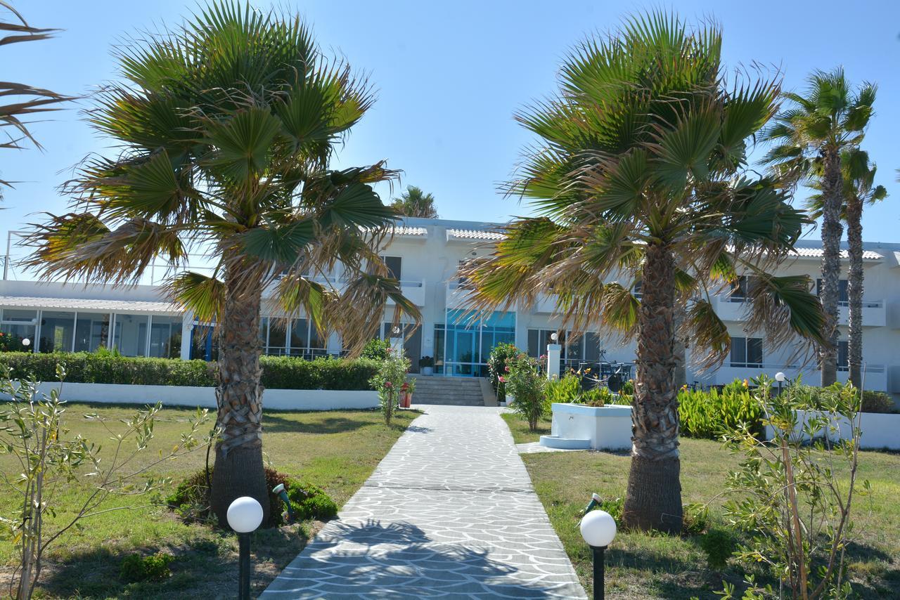 Costa Angela Seaside Resort Dış mekan fotoğraf