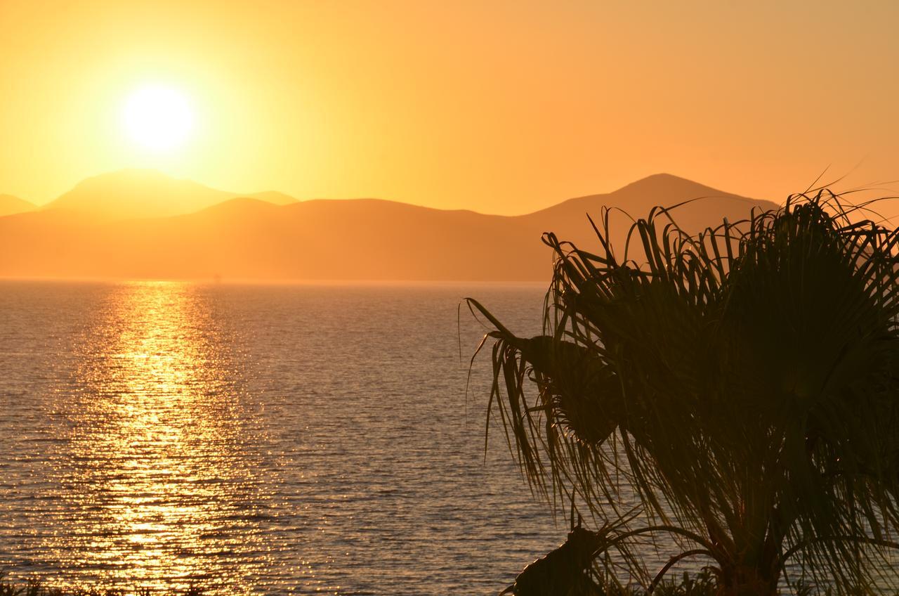 Costa Angela Seaside Resort Dış mekan fotoğraf