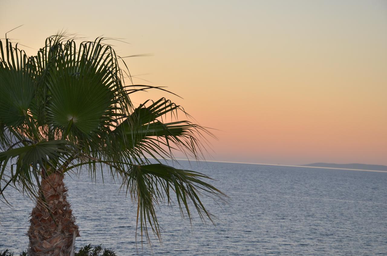 Costa Angela Seaside Resort Dış mekan fotoğraf